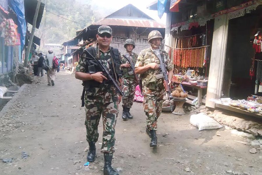 सुनसरीमा प्रहरी गोलीकाण्डपछि हिंसात्मक प्रदर्शन चर्कियो, आगजनी र तोडफोडपछि सेना परिचालन