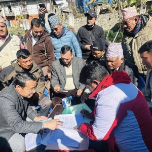 प्रतिनिधिसभा निर्वाचन: विभिन्न दलका उम्मेदवारहरू मनोनयन दर्तामा व्यस्त