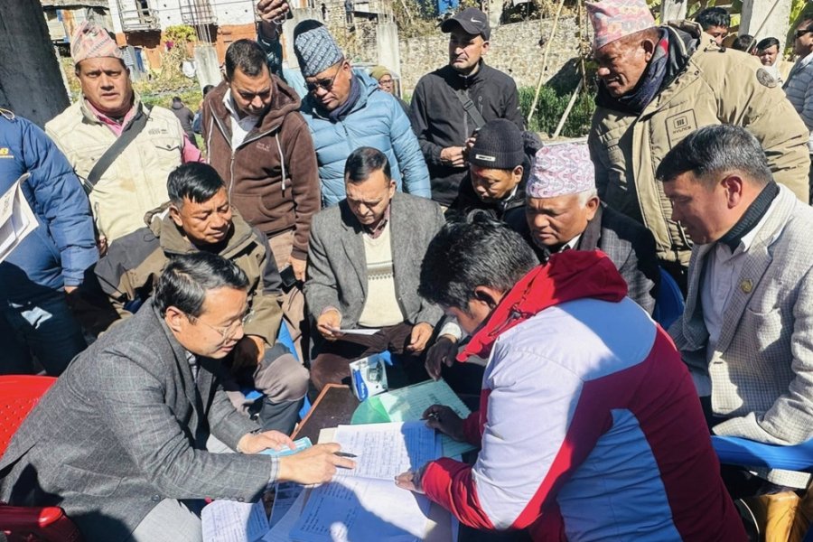 प्रतिनिधिसभा निर्वाचन: विभिन्न दलका उम्मेदवारहरू मनोनयन दर्तामा व्यस्त