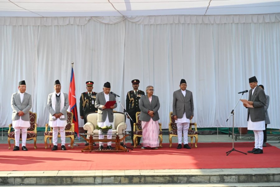 नवनियुक्त परराष्ट्रमन्त्री बालानन्द शर्माद्वारा पद तथा गोपनियताको शपथ ग्रहण