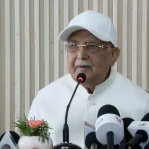दरबार हत्याकाण्डबारे ओलीको प्रश्न: ‘दीपेन्द्रले नै गरे भन्ने कथाको सत्यता पुष्टि भएको छैन’