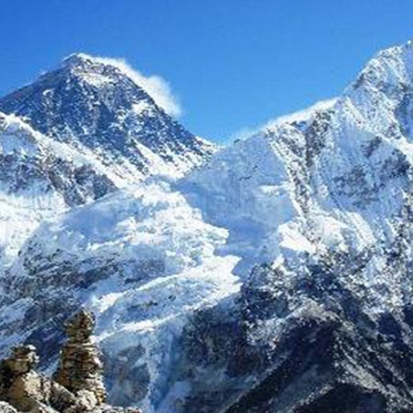 सुनसान दोस्रो अग्लो हिमाल कञ्चनजङ्घा आधार शिविर